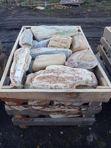 Златолит жёлтый, жёлто-зелёный глыбки и валуны для ланшафтного дизайна купить в Республике Хакасия