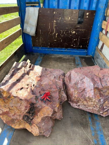 Ландшафтные глыбы красно-фиолетовые 200-1000 килограмм купить в Республике Хакасия
