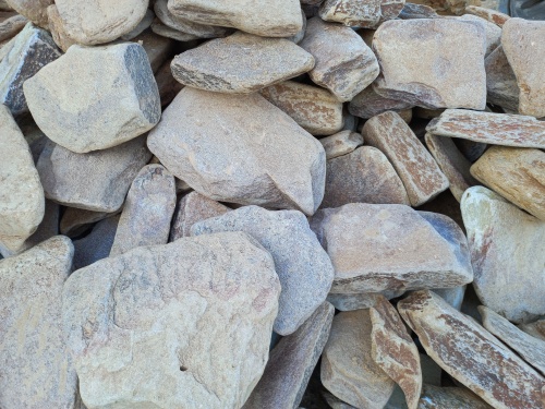 Златолит жёлтый, жёлто-зелёный глыбки и валуны для ланшафтного дизайна купить в Республике Хакасия