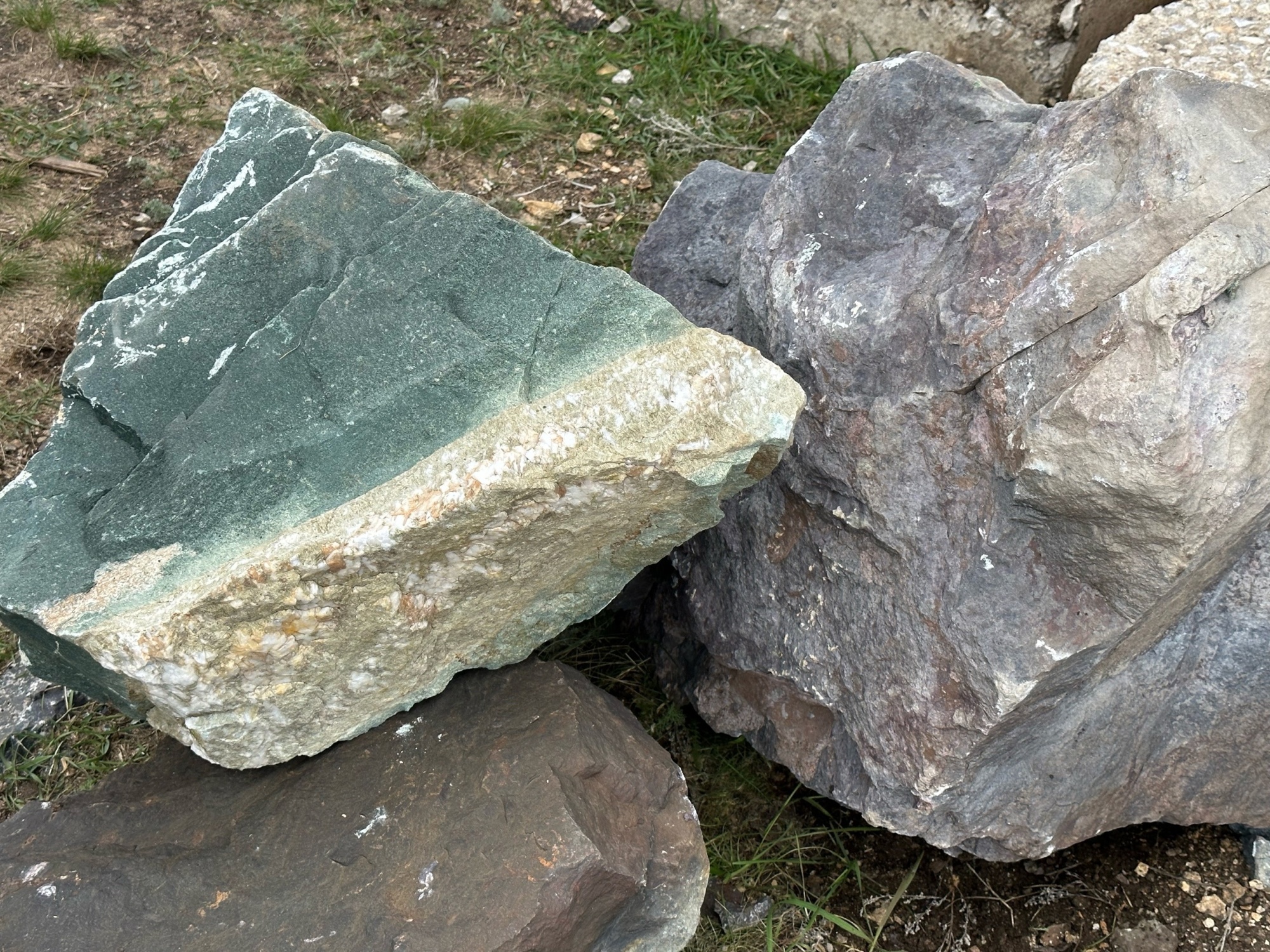 Камни для ландшафтного дизайна зелёные 10-60 килограмм купить в Республике Хакасия