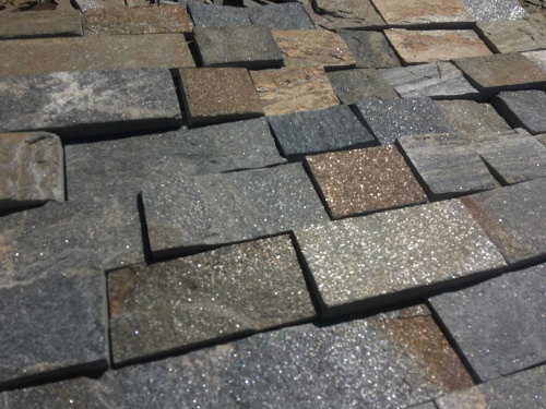 Плитка пилёная златолит Уральский для цоколя, отмостки купить в Республике Хакасия