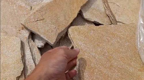 Плитняк златолит жёлтый золотистый для отмостки купить в Республике Хакасия