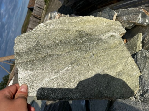 Плитняк златолит зелёный для цоколя, отмостки купить в Республике Хакасия