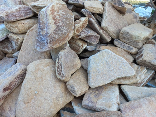 Златолит жёлтый, жёлто-зелёный глыбки и валуны для ланшафтного дизайна купить в Республике Хакасия