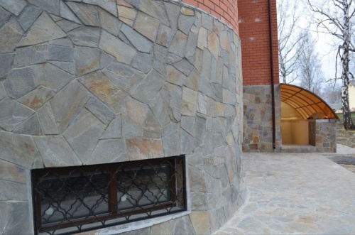 Плитняк златолит Уральский для цоколя, отмостки купить в Республике Хакасия