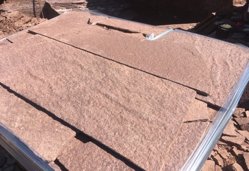 Плитняк лемезит бордовый для ступеней 20-25 мм купить в Республике Хакасия